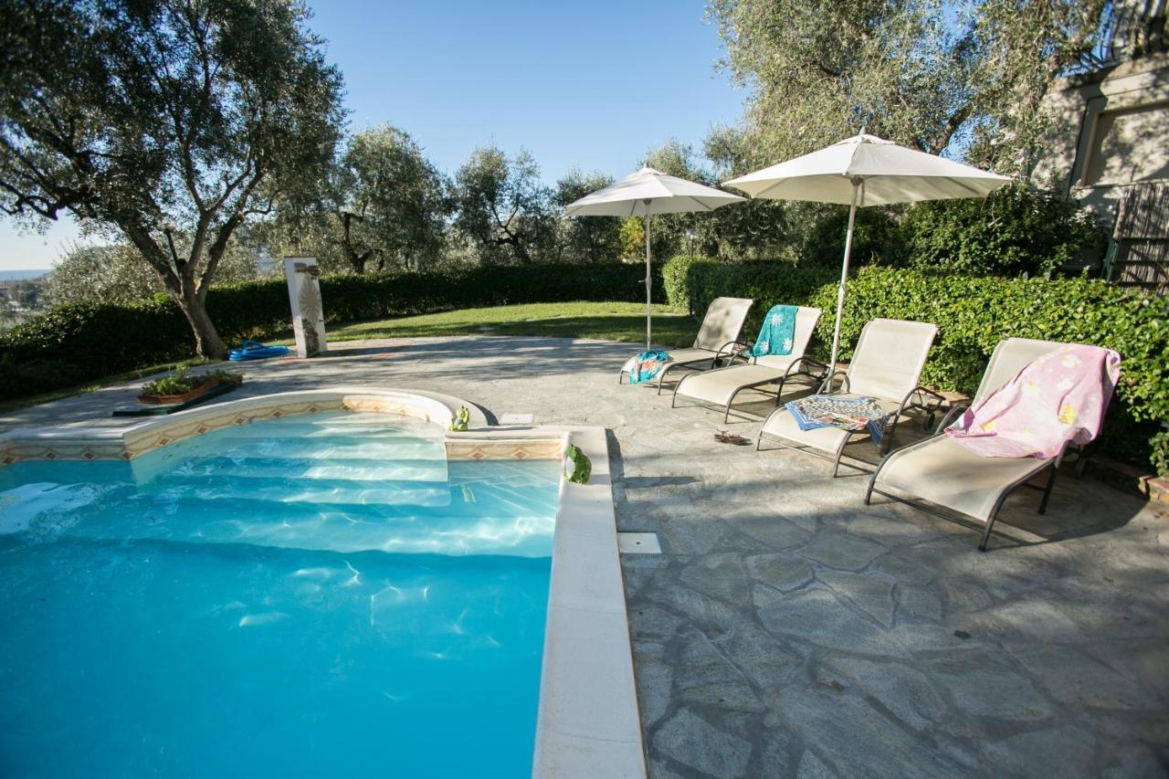 Le Raganelle Hotel Oneglia Buitenkant foto