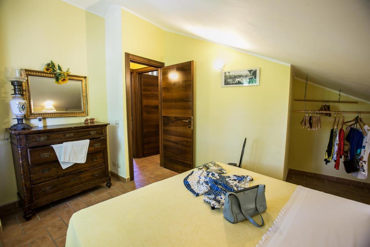 Le Raganelle Hotel Oneglia Buitenkant foto
